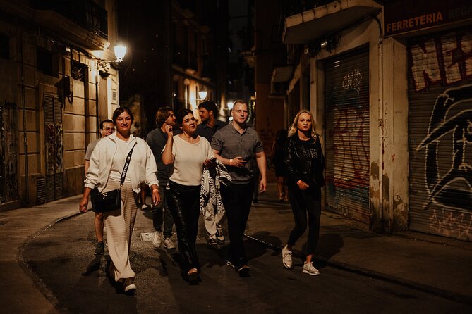 Pub Crawl Valencia | The Biggest | Club Entry Included - Why El Carmen works so well for a pub crawl night