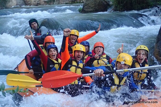 Rafting white water in Montanejos 1h Valencia - Montanejos rafting without the long Pyrenees drive