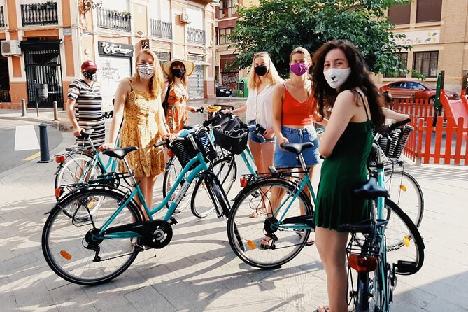 Rent a City Bike in Valencia - A Suggested One-Day Route: Turia Gardens to Gulliver and On to the Beach