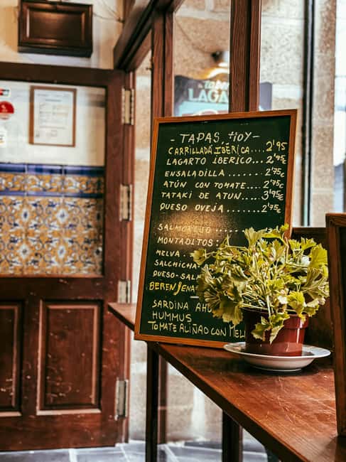 Ruzafa Food & Wine Tour: Tapas, Drinks & Local Secrets - Learning how to spot authentic spots (so you can go back smarter)