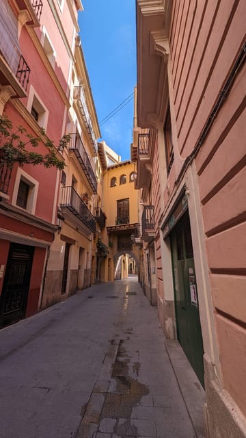 Secret Valencia Experience: The City and Its Flavors - Plaza de Manises meet-up: start where the city’s energy feels oldest