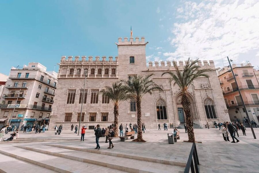 Secret Valencia Experience: The City and Its Flavors - The Barrio del Carmen: find the maze, then let the guide make sense of it