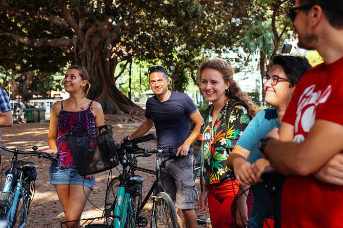 The Beauty of Valencia by Bike: Private Tour - Pont de les Flors and Turia Park: the break from city heat