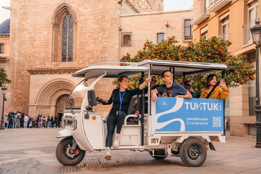 Valencia 1 hour by TukTuki: Essential and Private Tour - Malvarrosa Beach and Las Arenas: the seaside contrast you’ll notice fast