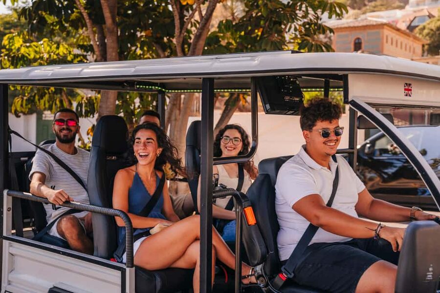 Valencia: 1-hour Private Tuk Tuk Tour - Electric tuk tuk comfort: small details that affect your day