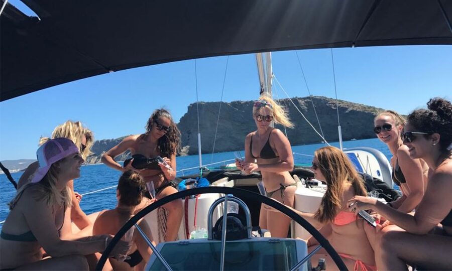 Valencia: 2-Hour Private Boat Cruise - What You’ll See During the Cruise: Skyline Photos and Coast Views