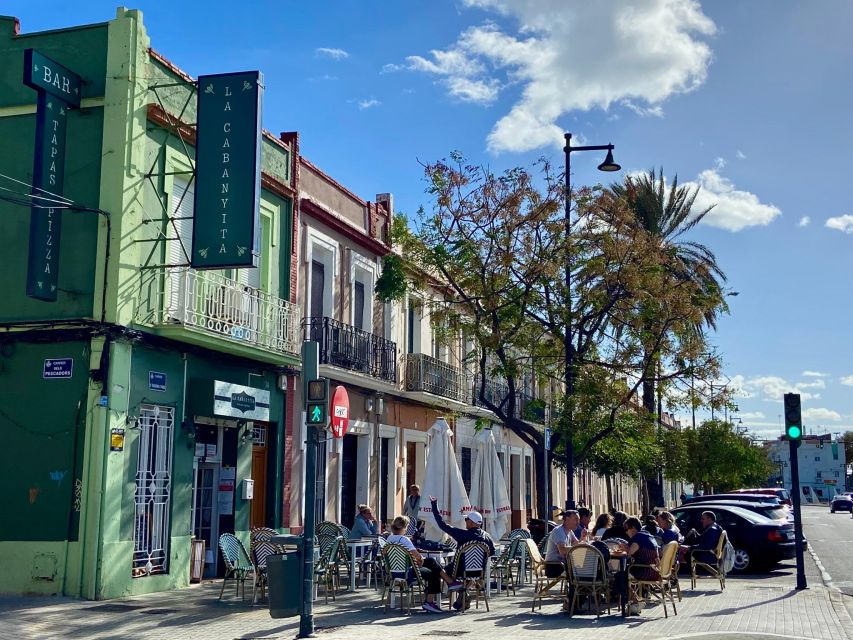 Valencia: 2-in-1 Biking and Walking Audio-Guided Route - Price and value at $29 per group up to 10