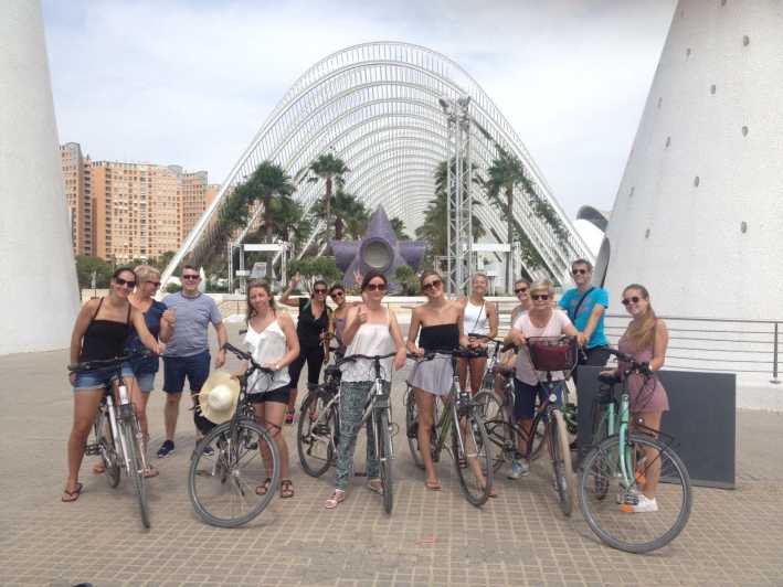 Valencia: 3-Hour City Bike Tour - Cruising the Túria Gardens: greenery, architecture, and the 9 km park feel