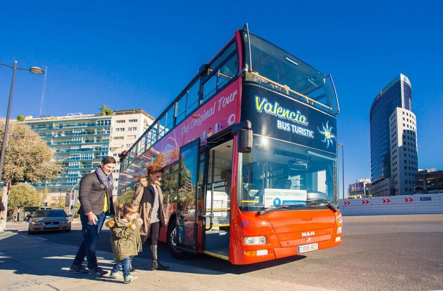 Valencia: 48 hour Hop-On-Hop-Off Bus Ticket and San Nicolás - How the Bus + Church Combo Saves You Time (And Transfers Your Energy)