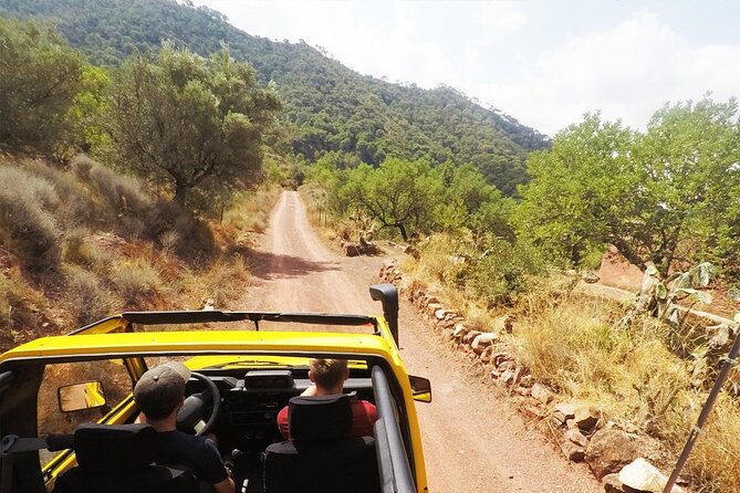 Valencia: ADVENTURE 4X4 JEEP Tour - Stop 1: Mirador Garbi for that big Calderona viewpoint hit