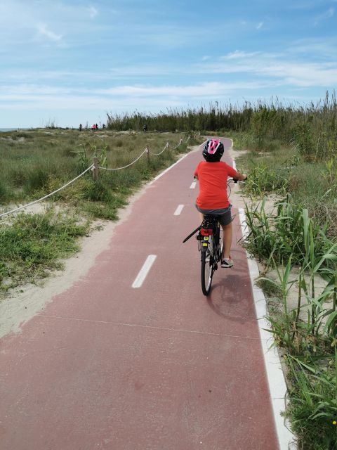 Valencia: Albufera Natural Park Bike and Boat Tour - El Saler break: food choices and a smart pre-boat reset