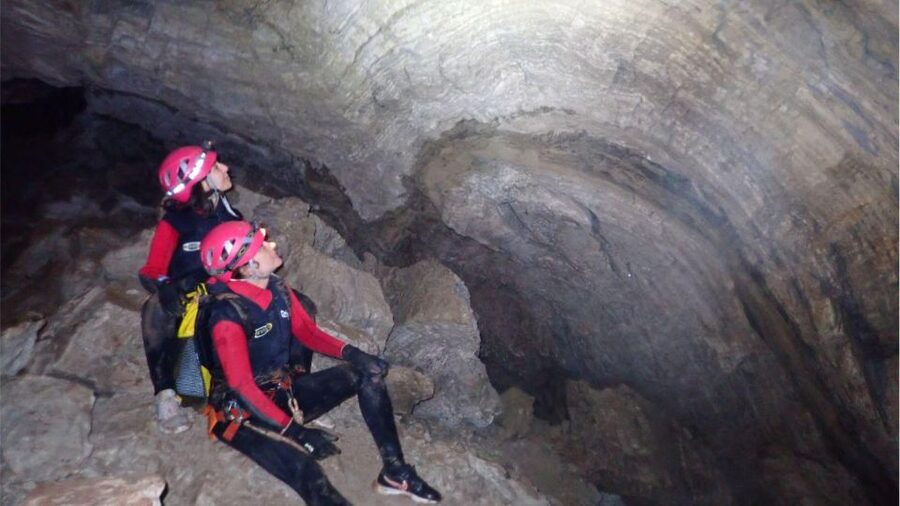 Valencia: Aquatic Caving in Sumidero de Vallada - The 5-Hour Flow: From Vallada Hermitages to Cave Pools