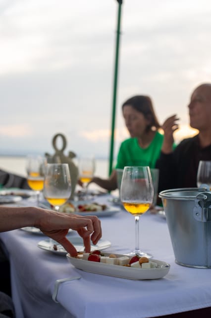 Valencia: Boat Ride with Valencian Wine Tasting & Tapas - Key takeaways before you go