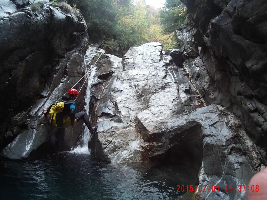 Valencia: Canyoning Half-Day Adventure Tour - What to bring (and what to leave behind)