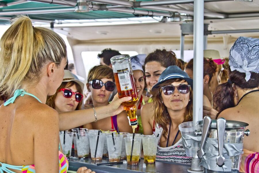 Valencia: Catamaran Party Boat with Lunch - What to bring for a smooth, comfortable sail
