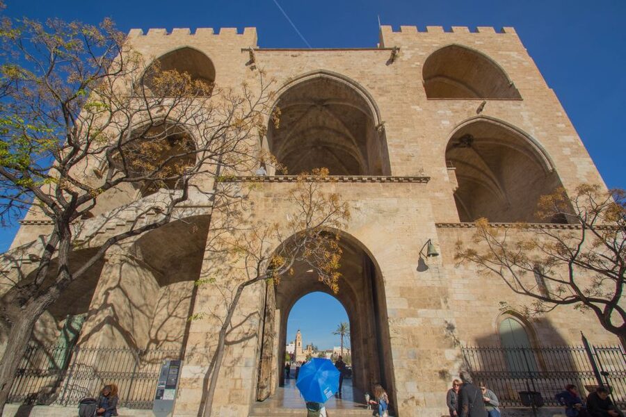 Valencia: Cathedral, St Nicholas, and Lonja de la Seda Tour - Almoina Roman ruins: the city under your feet