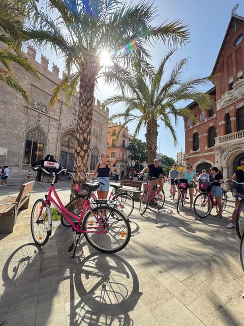 Valencia: City Highlights Guided Bike Tour - City of Arts and Sciences: modern Valencia by bike