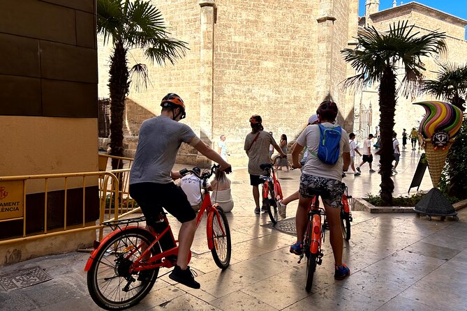 Valencia City Highlights in Guided Bike or E-Bike Tour - Starting near the station, then opening with Plaza de Toros