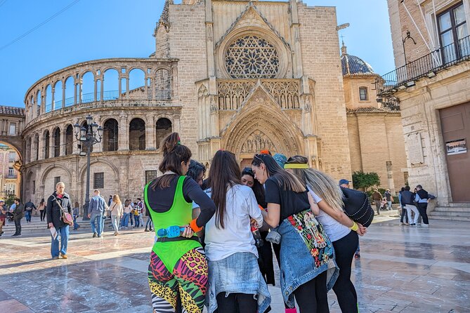 Valencia City Tour: A Treasure Hunt Experience - Stop 1: Mercat Central de València for modernist architecture and gastronomy