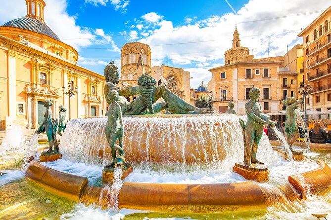 Valencia: City Walk with Audio Guide in 7 Languages on your Phone - La Lonja de la Seda (Silk Exchange): a 15th-century trade powerhouse