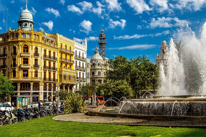 Valencia Complete Full Private Day with Hotel Pick up - Malvarrosa beach reset and Torres dels Serranos for skyline views