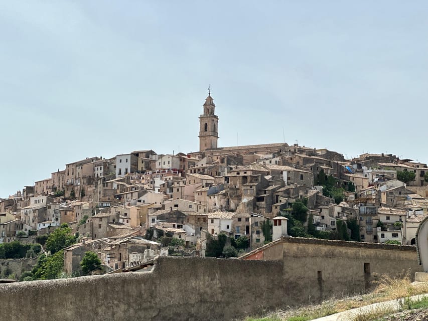 Valencia: Day trip exploring waterfalls, springs and caves - Caves and old stone: From Arab history to cool air
