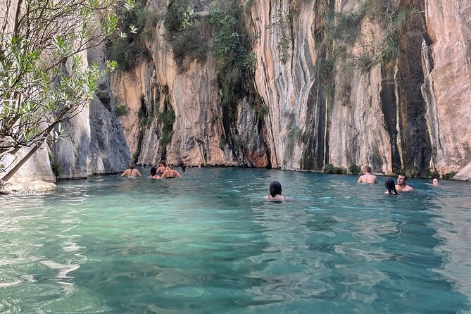 Valencia Day Trip with Swimming and Hiking in Montanejos - Getting there from Valencia: transport style and group size
