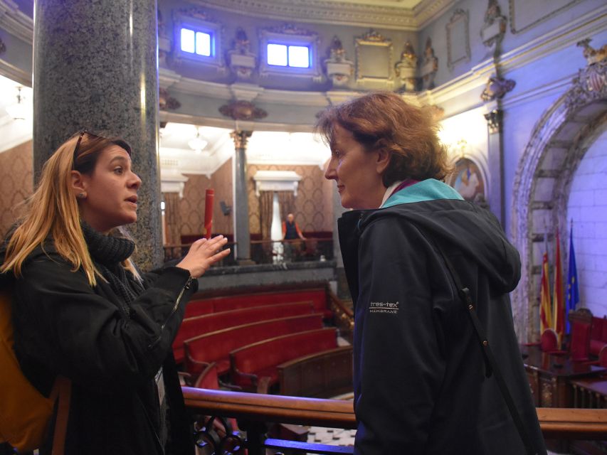 Valencia: Essentials and World Heritages Sites Walking Tour - Lonja de la Seda: stepping inside the Silk Exchange