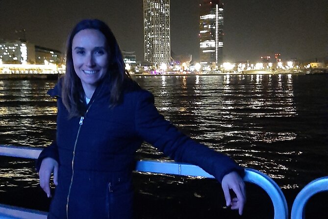 Valencia Evening Cruise with Dinner and Drinks - Stop 1: La Marina de Valencia and What It Feels Like From the Water