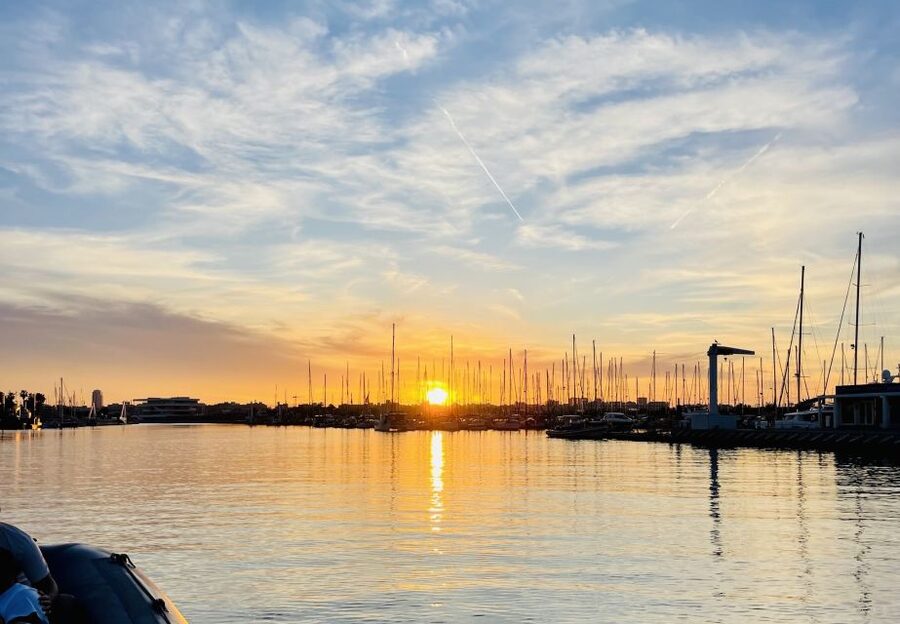 Valencia: Exclusive Sunset Cruise with Drink - Entering The Valencia Sunset at Malvarrosa Beach