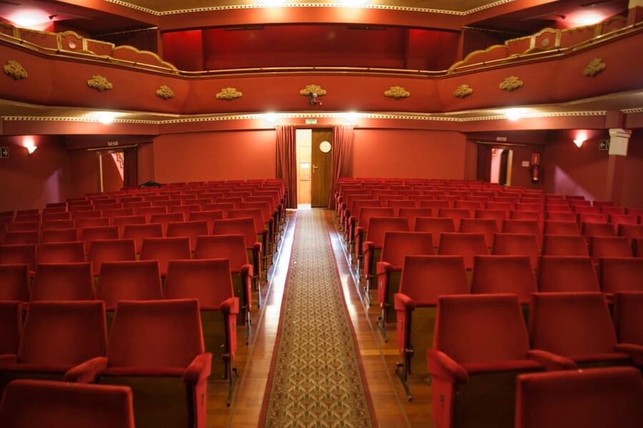 Valencia: Flamenco Show TEATRE TABLAO FLAMENCO in Teatro Talia - Price and value: does $26 make sense for a Teatro Talia flamenco show?