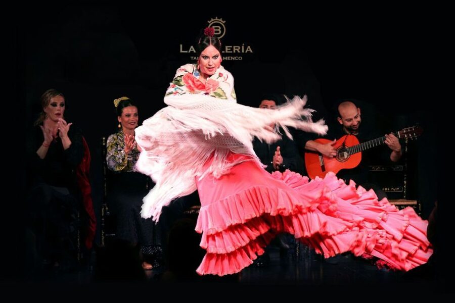 Valencia: Flamenco Show with Dinner at La Bulería - Drinks and the Open Bar: What “Included” Actually Means