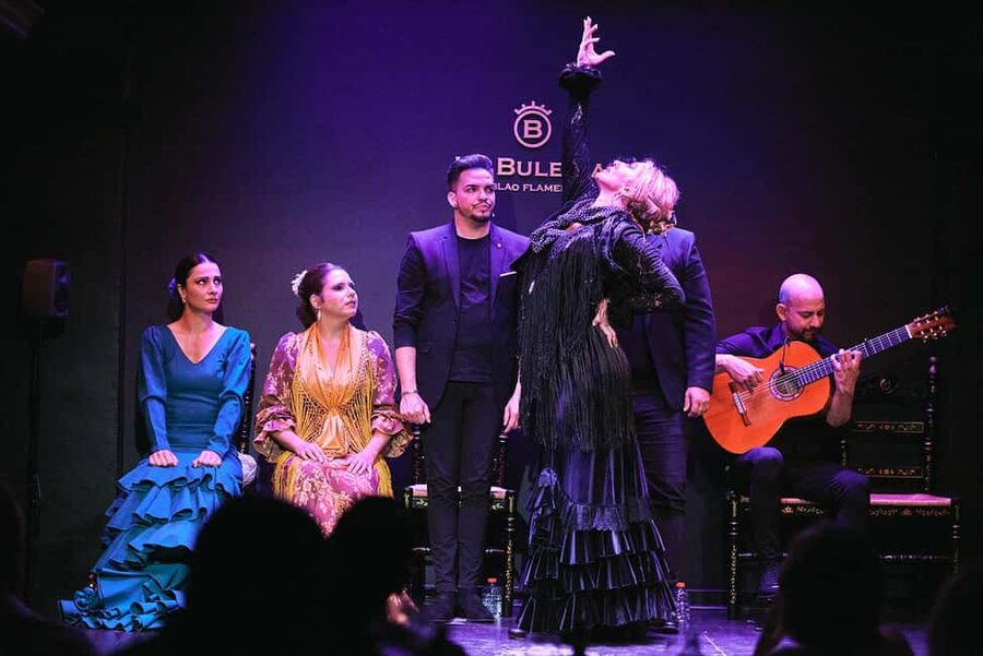 Valencia: Flamenco Show with Dinner at La Bulería - Who Should Book This Flamenco and Dinner Combo