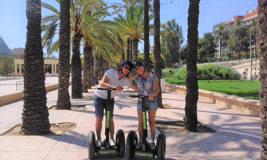 Valencia: Gardens and recreation Segway Tour - Basilica Area to Plaza de la Virgen: Art and Atmosphere Close Up