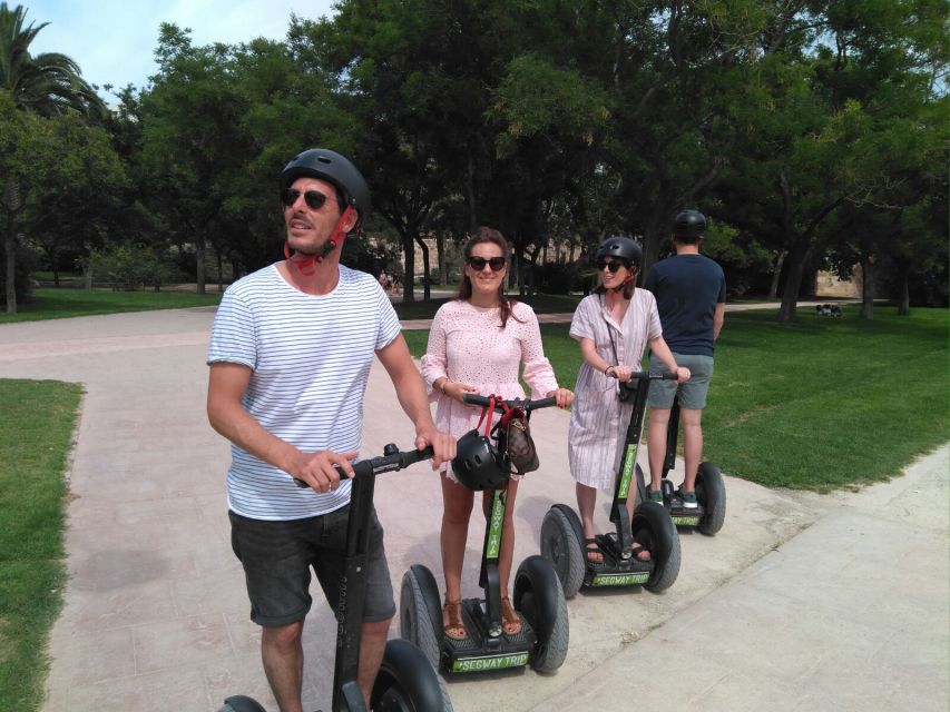 Valencia: Gardens Segway Tour 1h. - Guides and the human touch: Enrique and Sebastian’s impact