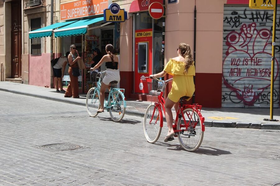 Valencia: Grand City Bike Tour on Bicycle, E-Bike or E-Step - Who this tour is best for