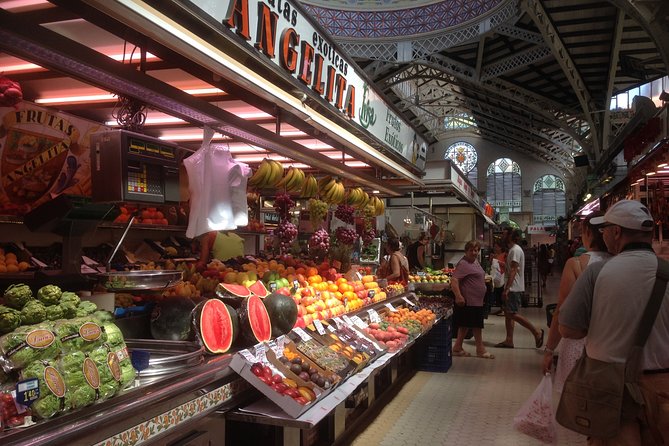 Valencia Guided City Tour - Placa del Ajuntament and the city’s civic center feeling