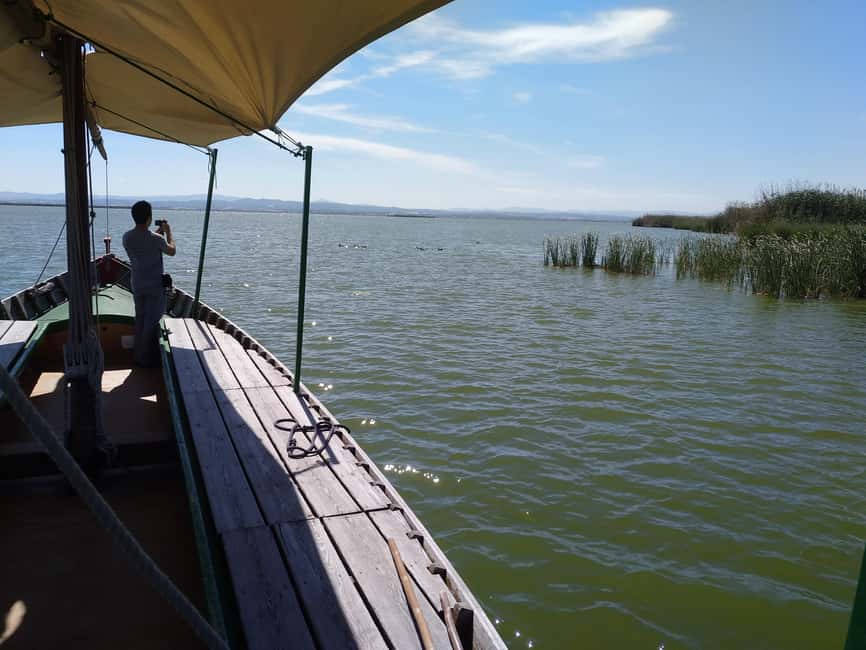 Valencia: Guided Lake Albufera Boat Ride and Barraca Tour - Eel fishing techniques: tradition meets a fragile habitat