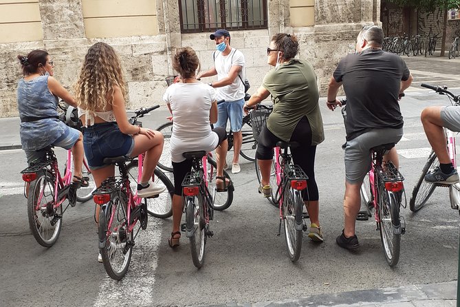 Valencia Highlights Bike Tour - City of Arts and Sciences: Science Museum, Opera House, and IMAX Area