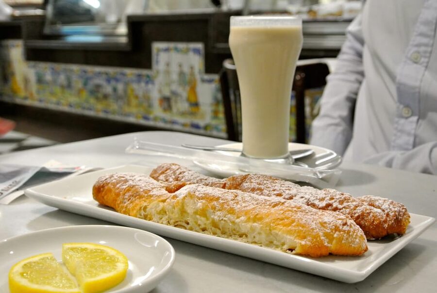 Valencia Highlights Half-Day Private Tour with Local Tasting - Horchatería Santa Catalina: horchata that tastes like a tradition, not a gimmick