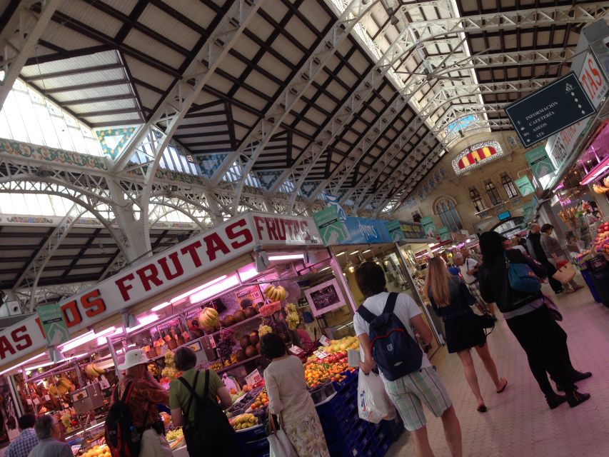 Valencia: Historical Walking Tour - Plaza Redonda: why this “small” stop feels like a find