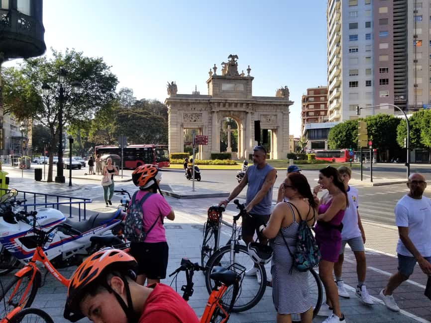Valencia: Immersive Bike & E-Bike Storytelling Tour - Where the Tour Starts: Carrer de Sogorb in Ruzafa