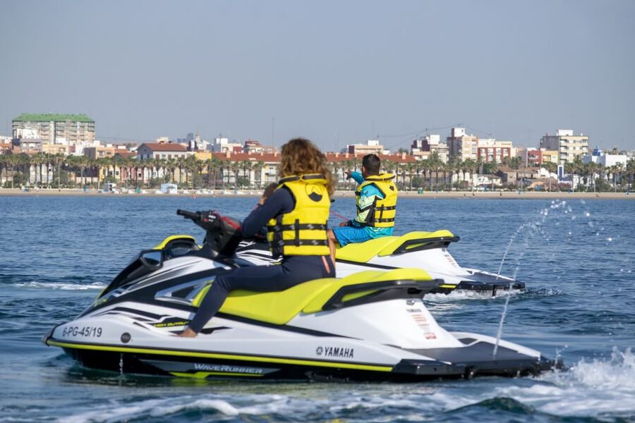 Valencia: Jet Ski Tour + Paddle Surf + Photos + Free drink - Jet Skiing on Valencia’s Bay: What This Combo Really Feels Like