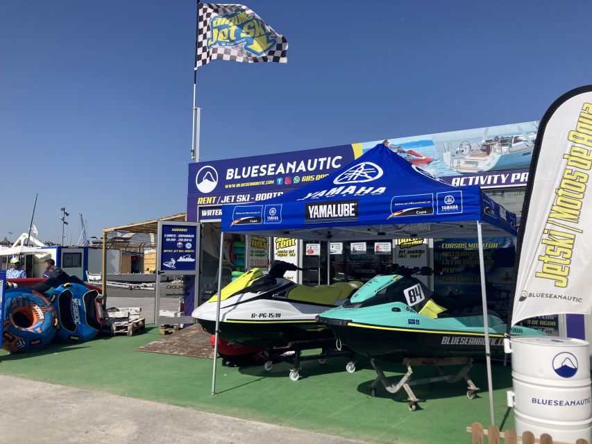 Valencia: Jet Ski Tour + Paddle Surf + Photos + Free drink - Getting Fitted and Briefed at the Valencian Harbor
