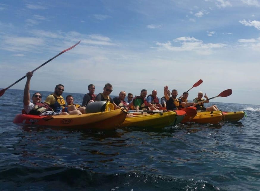 Valencia: Kayak Excursion - Self-bailing kayaks and safety: why beginners usually relax faster