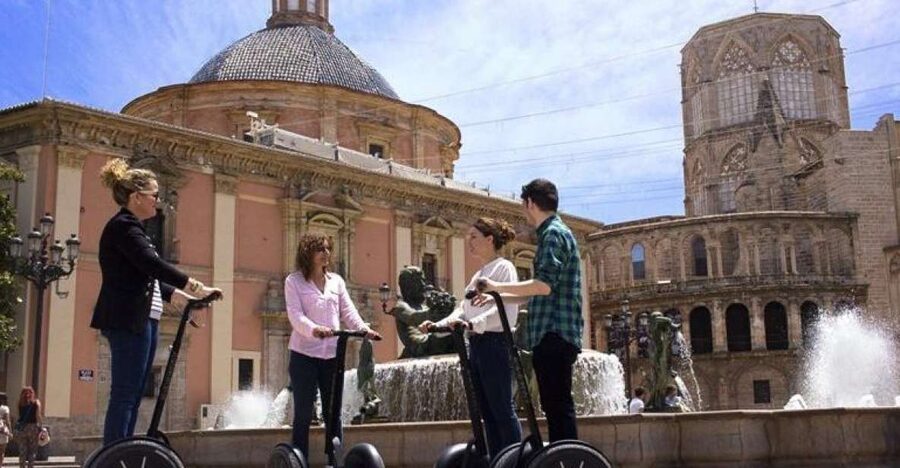 Valencia: Medieval Old Town Segway Tour - Getting started at the meeting point on Carrer de Náquera