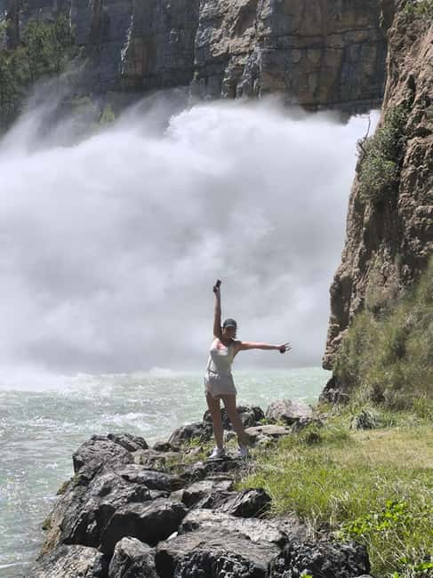 Valencia: Montanejos Thermal Spring & Girlfriend Waterfall - Should you book this Montanejos and Girlfriend Waterfall day trip?