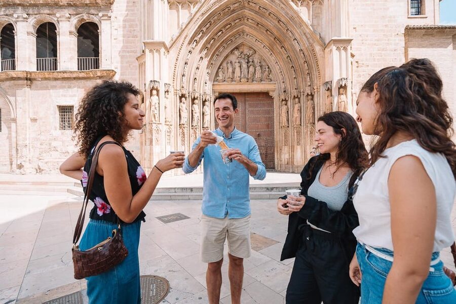 Valencia: Morning Food Tour with Central Market Visit - Who this tour suits best (and who should skip it)