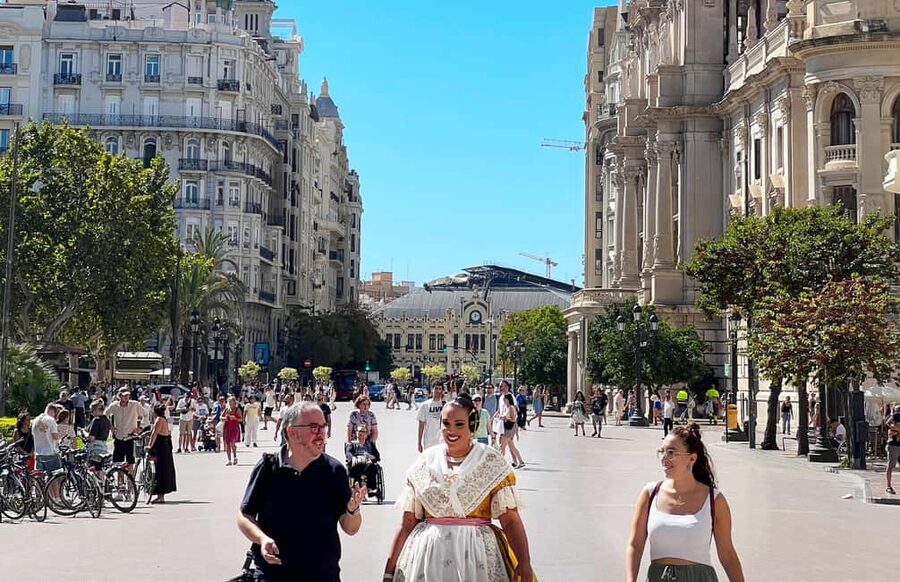 Valencia: Mysteries, Legends, & Local Tapas Experience - La Lonja de la Seda and the Central Market: Valencia’s trade era in stone and glass
