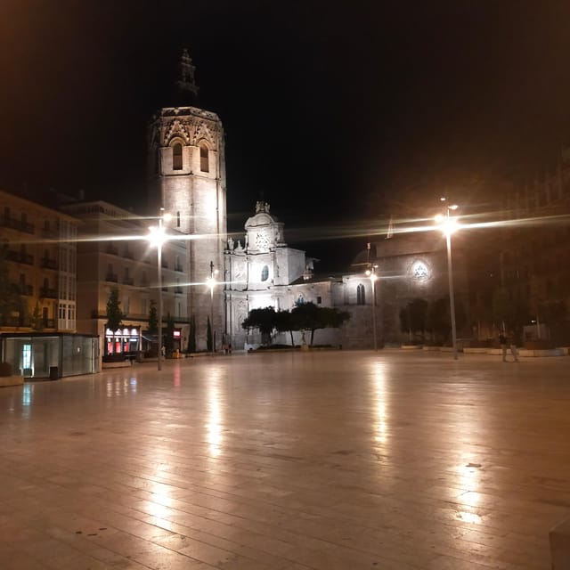 Valencia: Mystical Journey of Spirit and Secrets - Practical tips: shoes, camera rules, and getting the timing right